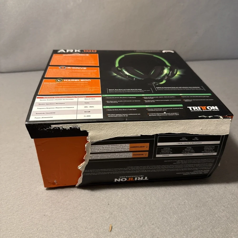 Mad‎ Catz Tritton ARK 100 Amplifed Stereo RGB Wired Headset Xbox One Black/Green